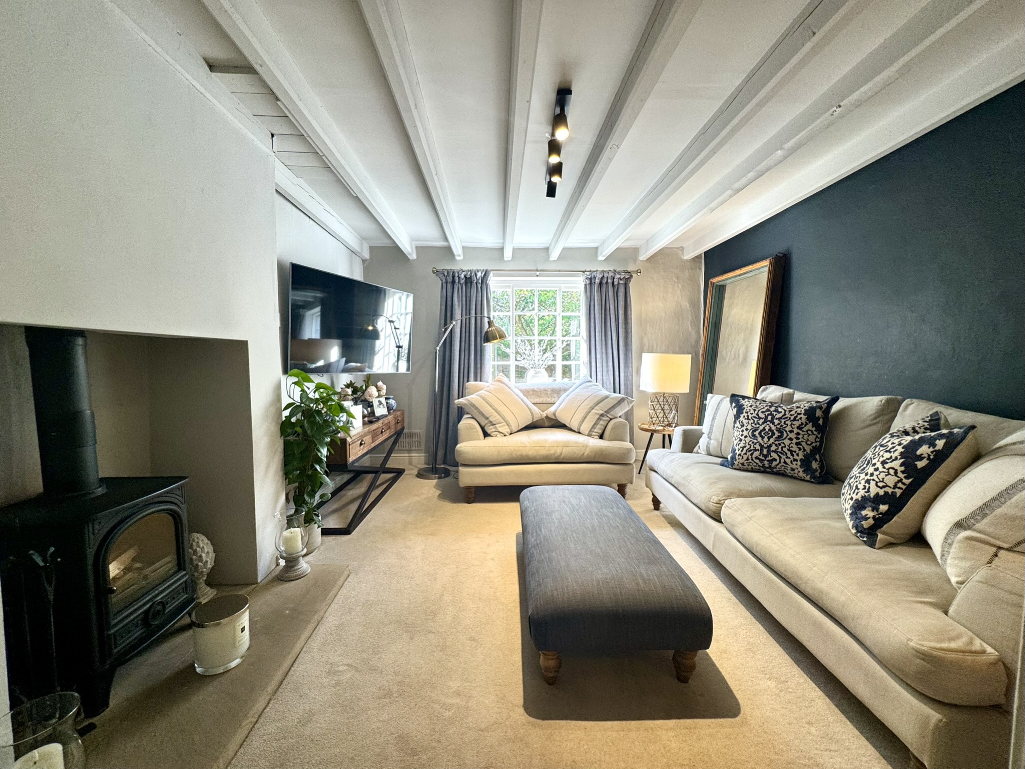 Harrys Cottage, Aldborough, YO51 9ES - Image 2